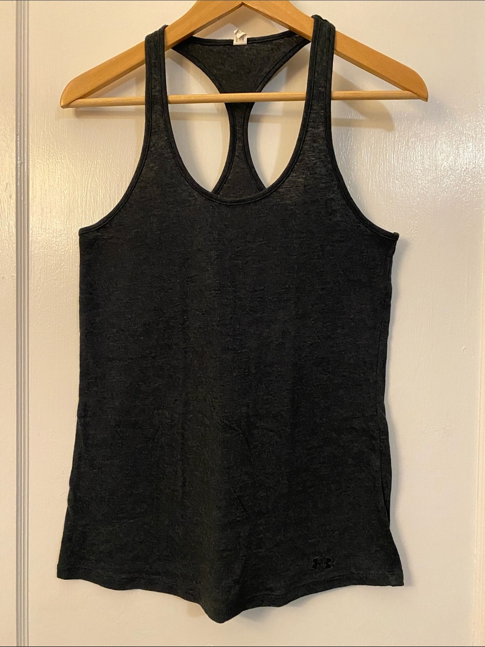 Under Armour Charged Heather Black Racerback Performance Tank Women’s Medium